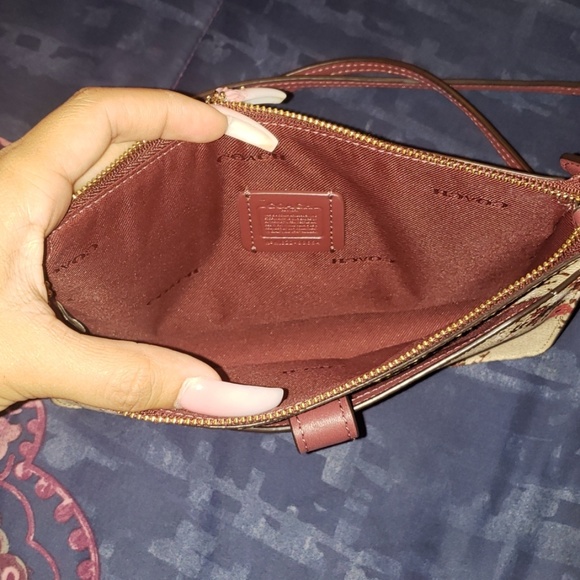 A brand new coach cross body wallet - Picture 4 of 5